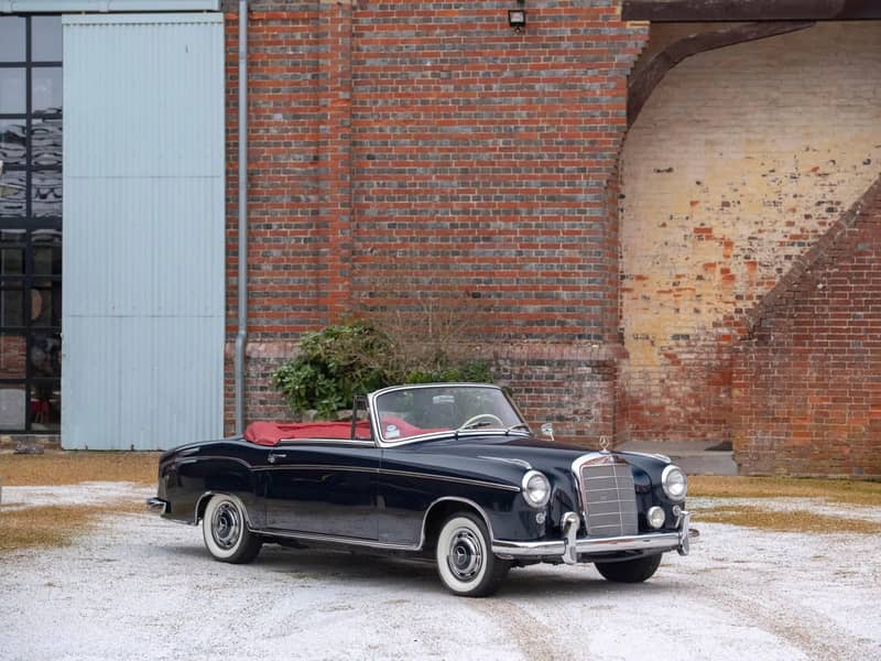 1958 Mercedes-Benz 220 S Cabriolet — dark blue 1958 Mercedes-Benz 220 S cabriolet classic car